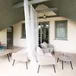 Oliva Boutique Hotel *