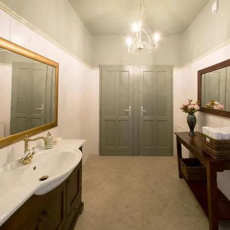 Oliva Boutique Hotel Zamardi