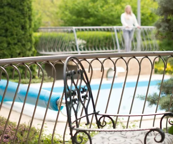 Oliva Boutique * Zamárdi